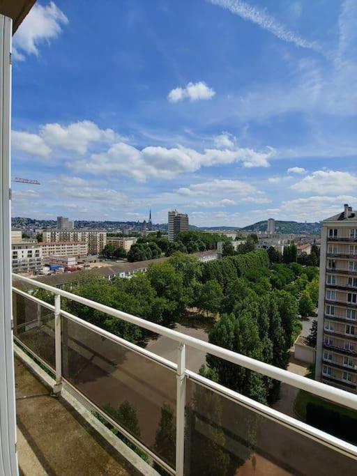 Spacieux F4 Avec Vue Panoramique Et 2 Places De Parking Rouen Bagian luar foto